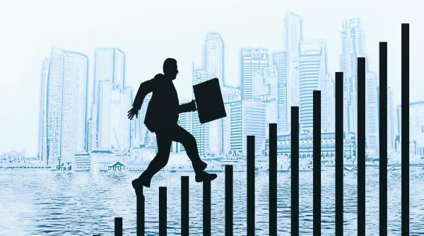 Economia României nu va dudui! Va crește moderat, asigură managerii