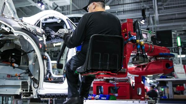 Miliardarul Elon Musk visează cu ochii deschiși. Ce spune despre Tesla