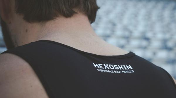 Bluza inteligentă care ține legătura cu medicii. Ce face