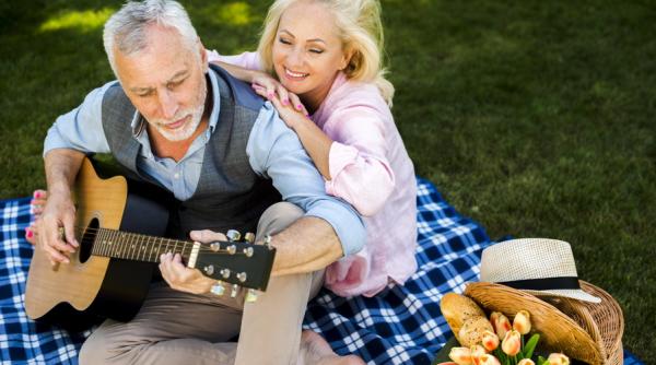 Pensionare mai devreme cu 2 ani, fără penalizare. Cine se încadrează