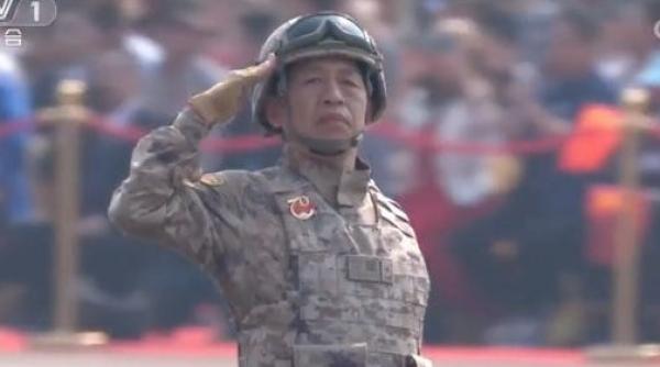 Vestele antiglonț ale militarilor chinezi i-au amuzat pe occidentali