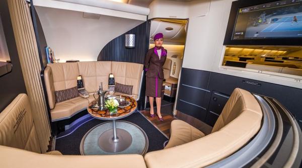 Călătoria chiar devine o plăcere. Nu mai vrei să cobori din avion FOTO