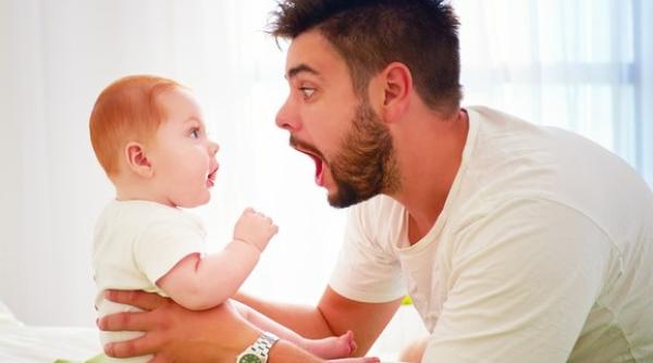 Compania care acordă concediu paternal de până la 16 săptămâni