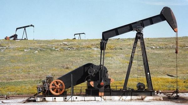 Grupul MOL a pus ochii pe un câmp petrolifer din Azerbaidjan