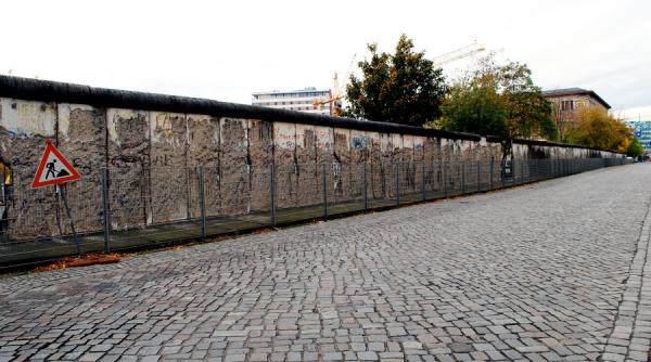 Doar 5 președinți participă la aniversarea căderii Zidului Berlinului