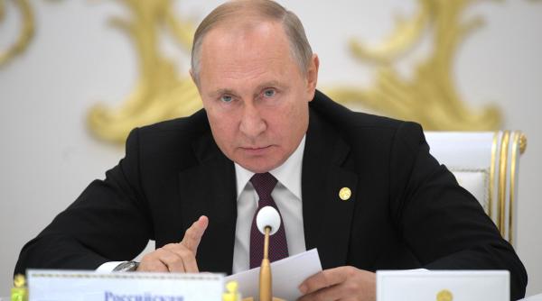 Putin se teme că teroriștii Statului Islamic ar putea scăpa din Siria după invazia turcilor