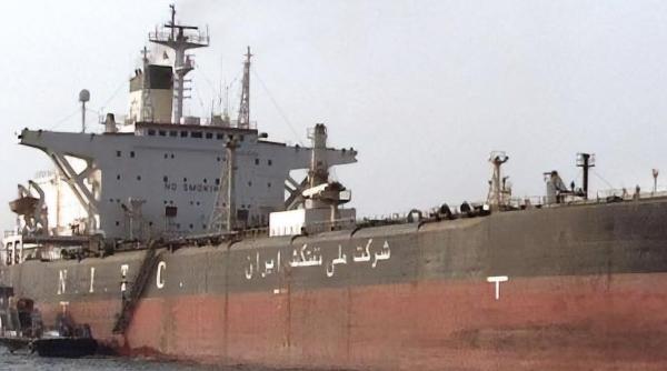 Tensiuni în Marea Roșie. Explozii la bordul unui petrolier iranian