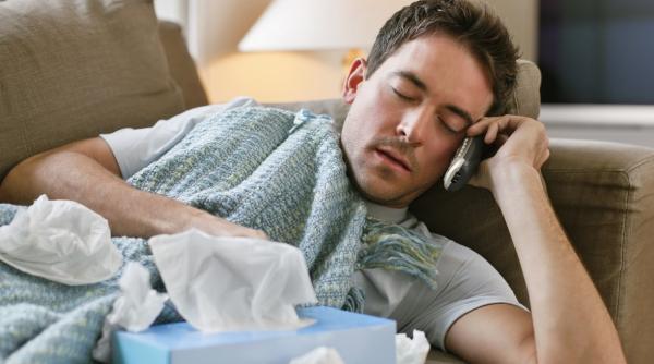 Într-un an, românii au avut 37,3 milioane zile de concediu medical