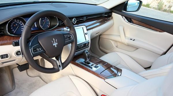 Bentley şi Maserati. Mașini de lux pentru premier și deputați