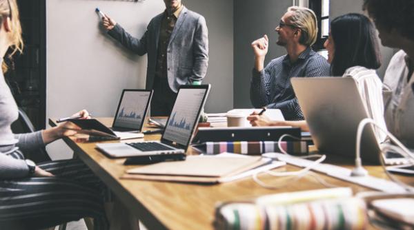 Cristian Socol. Programul de guvernare PNL. Cine pierde, cine câștigă