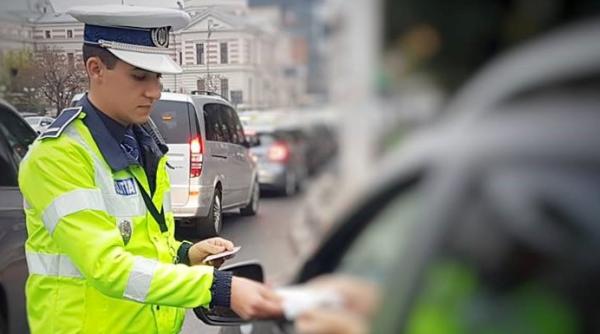 Act de identitate. Dispare o amendă, dar se majorează altă sancțiune