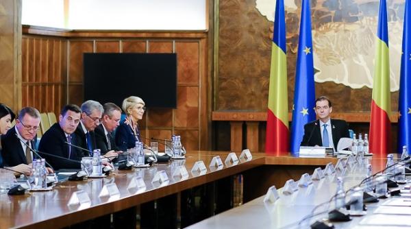 Premierul anunță a doua etapă a restructurării Guvernului