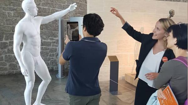 UNESCO își cere scuze după ce a pus chiloți unor statui