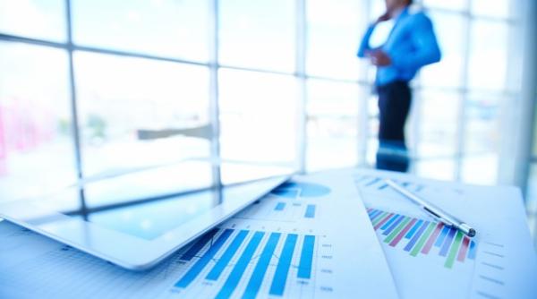 Comerțul cu bunuri, în suferință din cauza tensiunilor comerciale