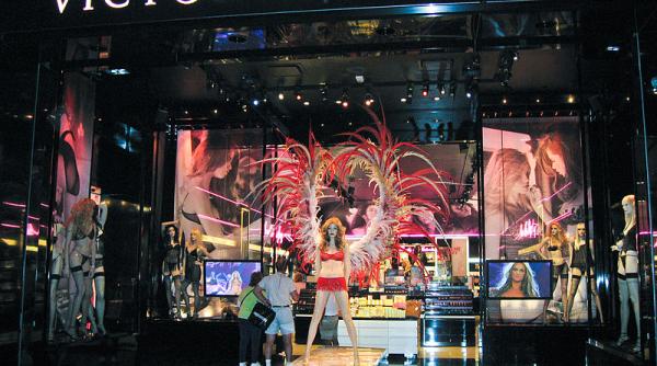 Victoria's Secret renunță la celebra defilare anuală