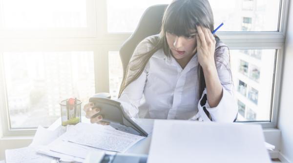 Rectificare bugetară. Deficitul ajunge la 4,3% din PIB