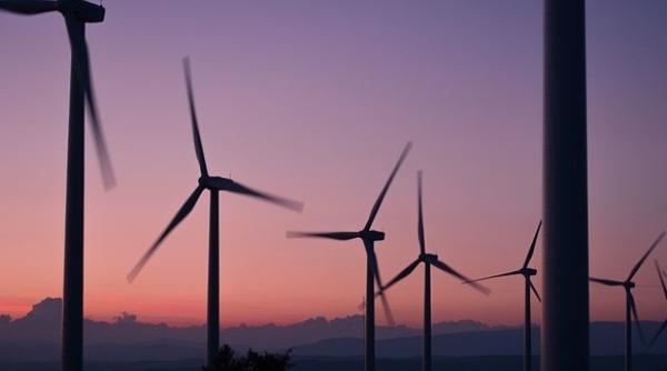 Insule artificiale pentru parcuri eoliene. O investiție de 30 miliarde dolari