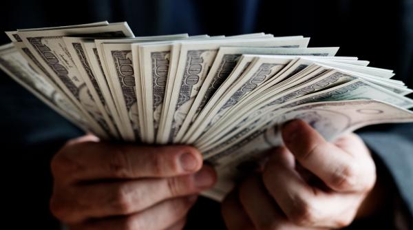 Noul miliardar al lumii. Lucrează într-un domeniu dedicat femeilor