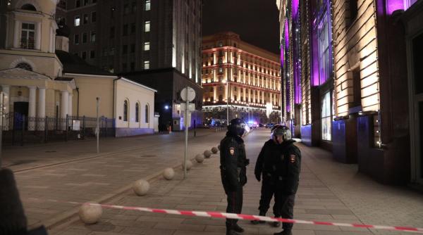 Atac armat la sediul FSB din Moscova, soldat cu mai mulți morți VIDEO