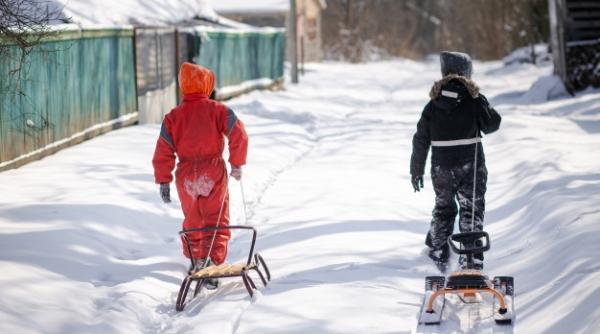 Bucuria elevilor! Vacanța de iarnă se prelungește, până când vor sta acasă