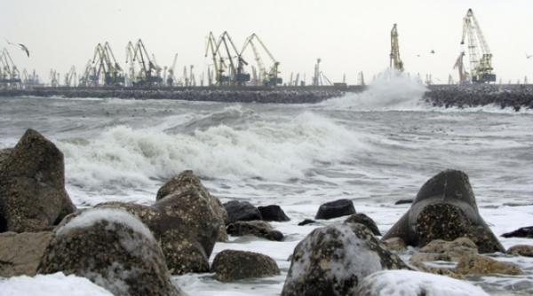 Cod galben de vânt puternic pe litoral, până la ora 15:00