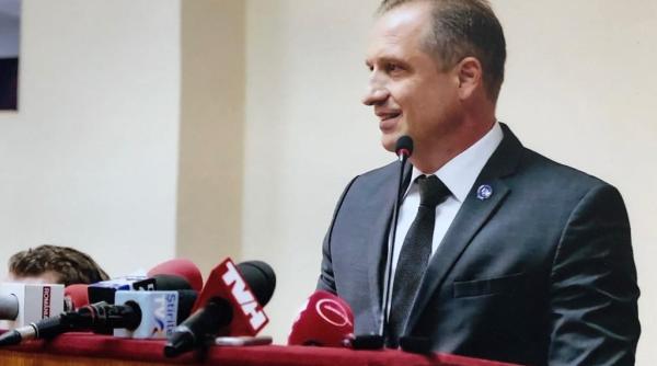 Fostul prefect de București contestă suspendarea în instanță