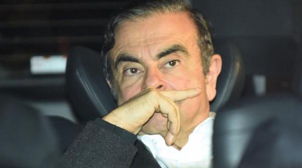 Percheziții, persoane reținute: Fuga lui Carlos Ghosn face valuri