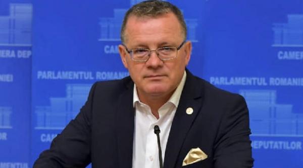 Adrian Oros face restructurări! 15% din posturile Ministerului Agriculturii vor fi reduse