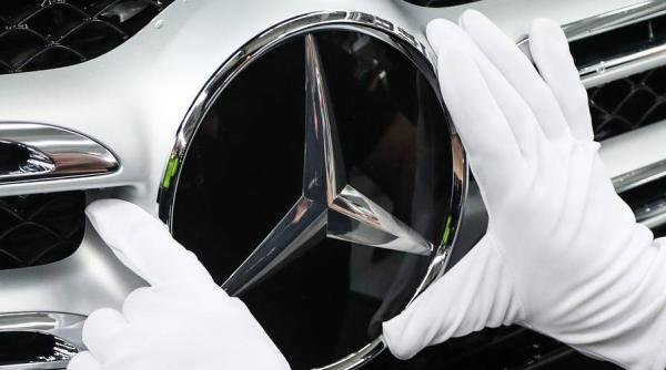 Mercedes-Benz o să producă în China maşini electrice. Află ce marcă