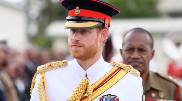 Prințul Harry a primit o ofertă de muncă. De la un fast-food