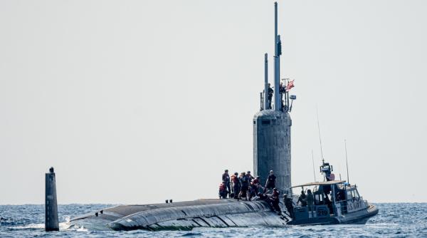 Submarinele SUA vor fi dotate cu tunuri laser