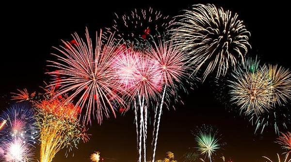 În seara Brexitului, foc de artificii vizibil din Franța. Ideea unei deputate