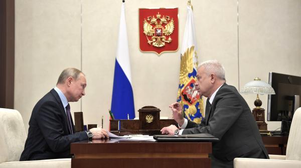 Cu ce s-a lăudat șeful Lukoil în fața lui Vladimir Putin
