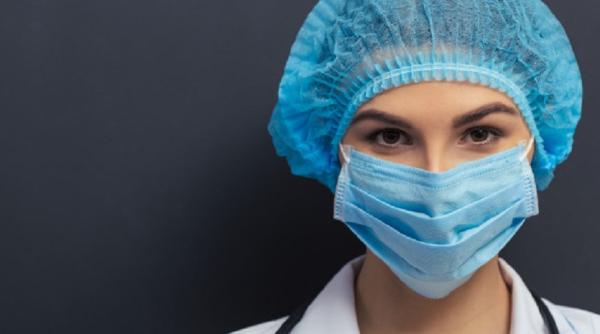 O farmacie din Beijing a crescut preţul măştilor sanitare. Amenda a fost colosală