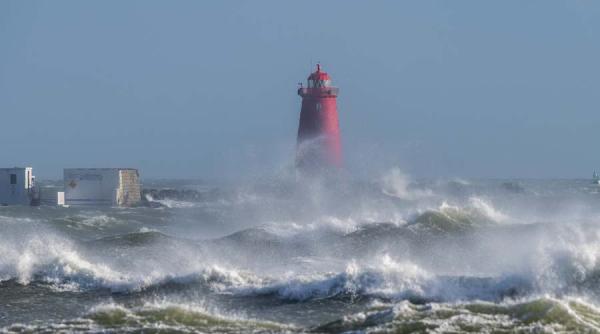 Furtuna Ciara se dezlănțuie în nordul Europei