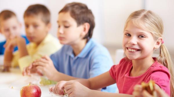 ANPC se implică în alimentația elevilor în școli