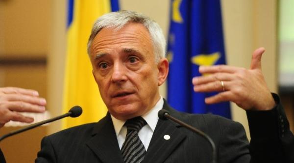Isărescu, despre coronavirus: Ar putea contribui la reducerea inflaţiei