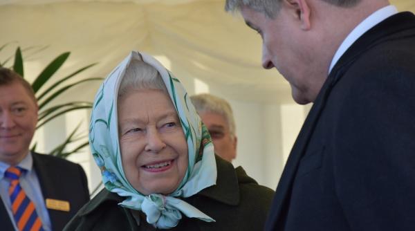 Regina Elisabeta a interzis acest lucru! Ce s-a întâmplat cu Meghan Markle și prințul Harry