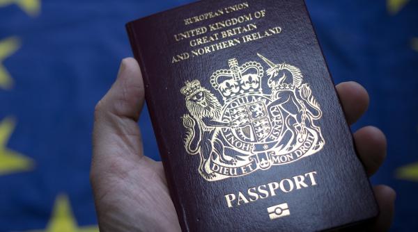 Brexit. Pașapoartele albastre revin în Marea Britanie