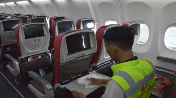 Coronavirus Covid-19. Companiile aeriene apelează la cei mai puternici dezinfectanți