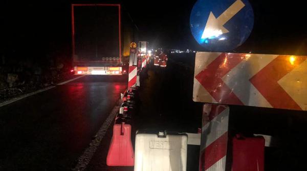 O bucată din DN7, pe Valea Oltului, s-a surpat