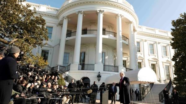 Bloomberg: State din SUA au pierdut startul în lupta cu Covid-19