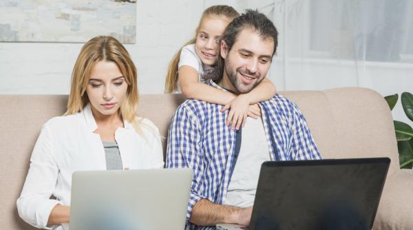 Coronavirus. Munca de acasă sau telemunca, variantele de lucru ale angajatorilor