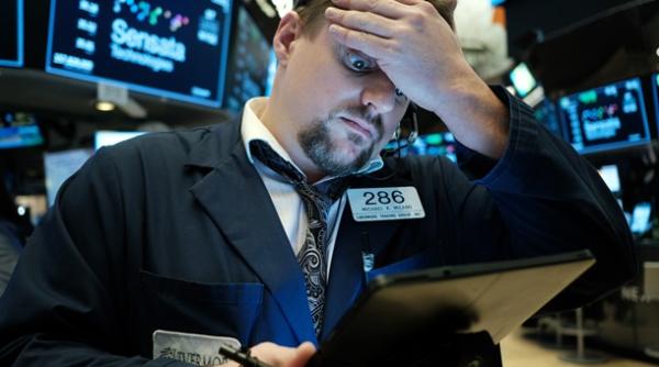 Tranzacțiile au fost suspendate pe Wall Street