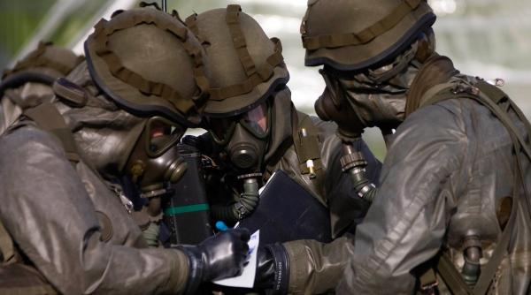 Eventual atac chimic. Ce poate face NATO în fața Rusiei