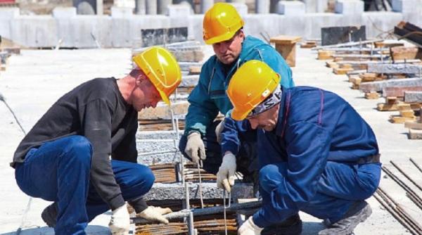 Covid-19: Polonia nu renunță la muncitorii ucraineni