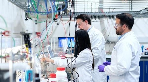 Lupta împotriva covid-19. Sanofi lansează un nou parteneriat