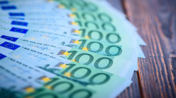 Comisia Europeană ajută întreprinderile cu 100 de miliarde de euro