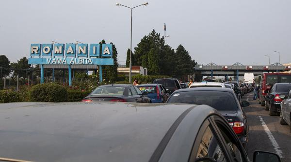 Vela: Rămâneţi acasă, în ţările unde locuiţi, şi faceţi acolo sărbătorile