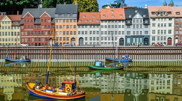 Pandemie. După Austria și Cehia, altă țară revine la normal